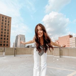 Meet your Posher, Emma